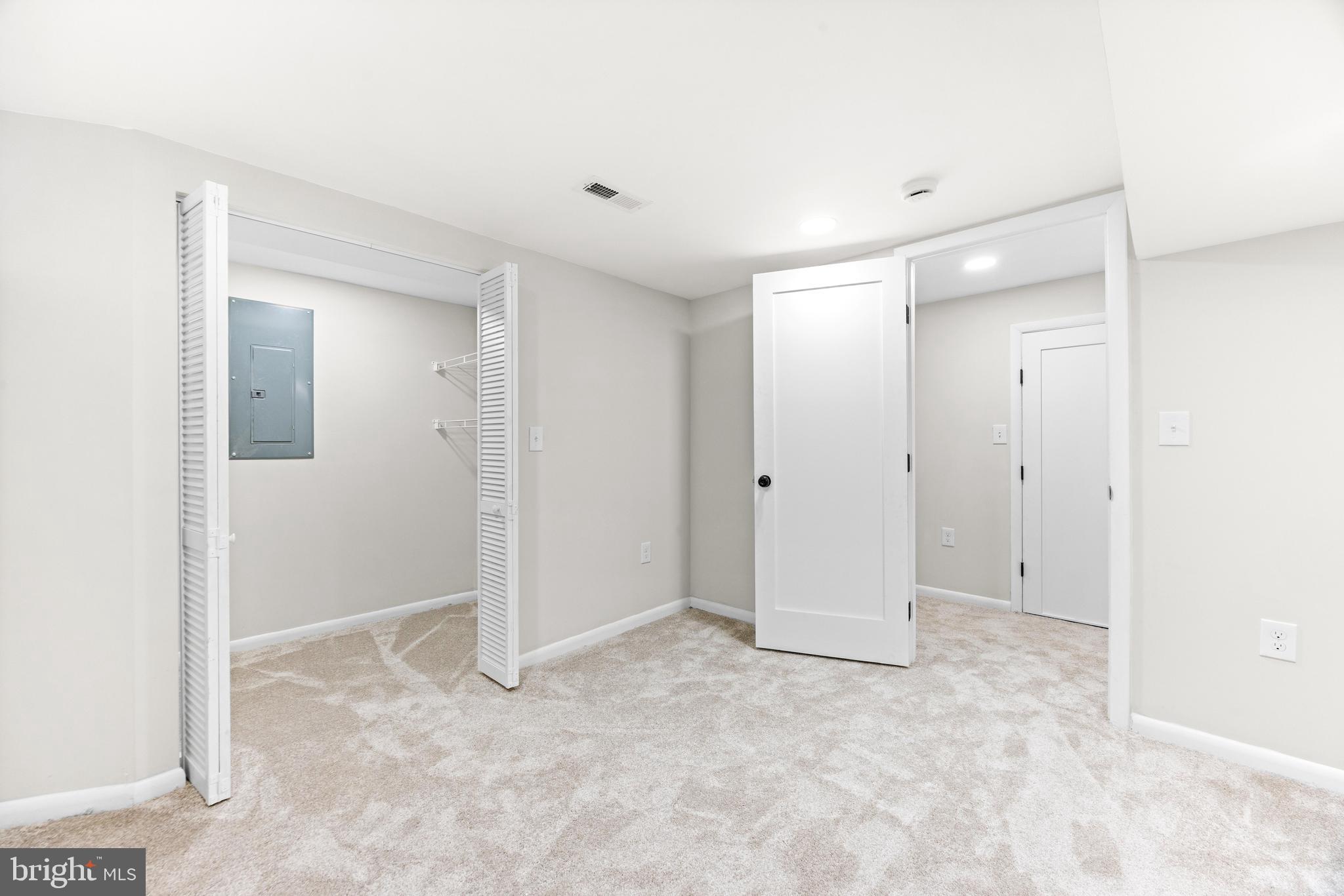 MOUNT WASHINGTON - Residential