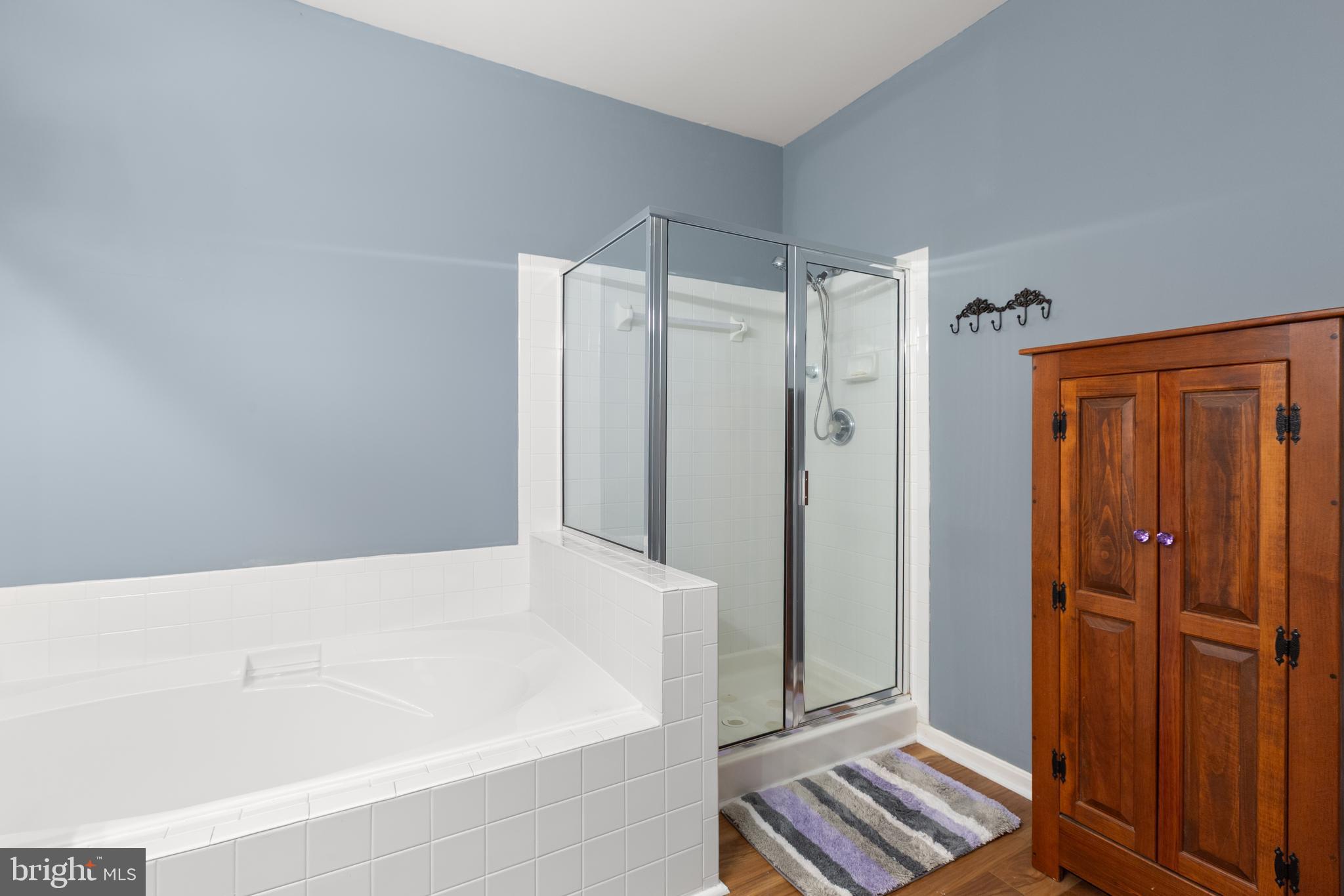 TURNBERRY WEST - Residential