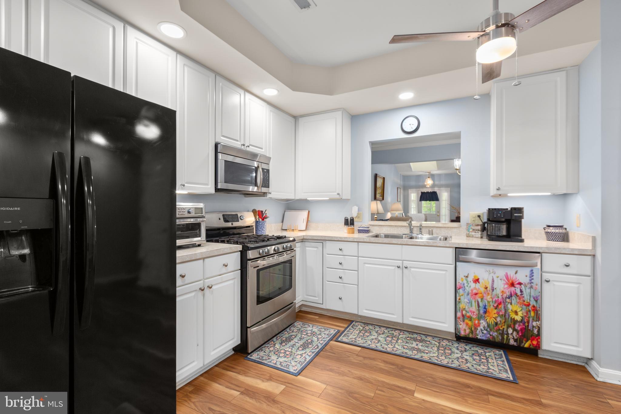 TURNBERRY WEST - Residential