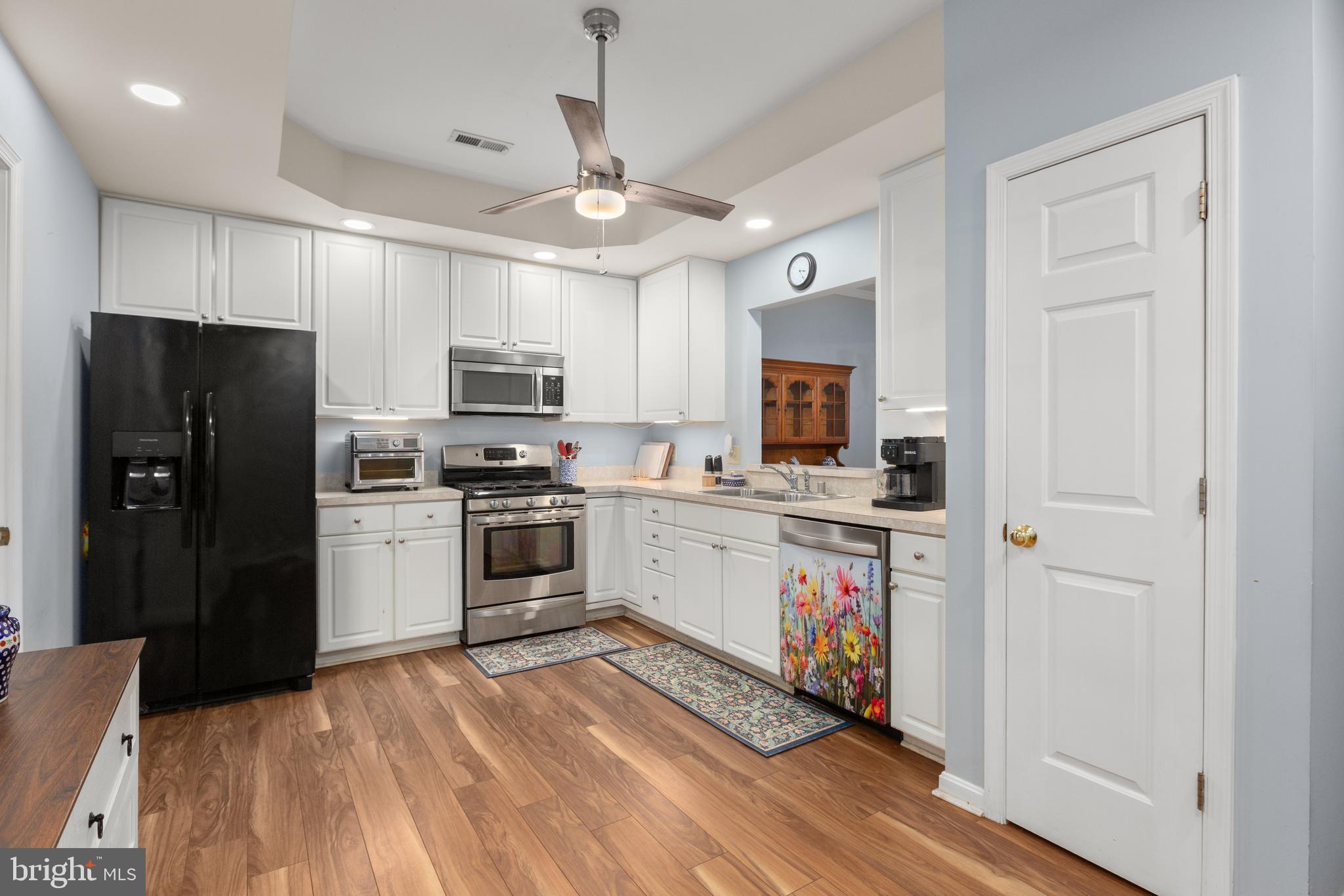 TURNBERRY WEST - Residential