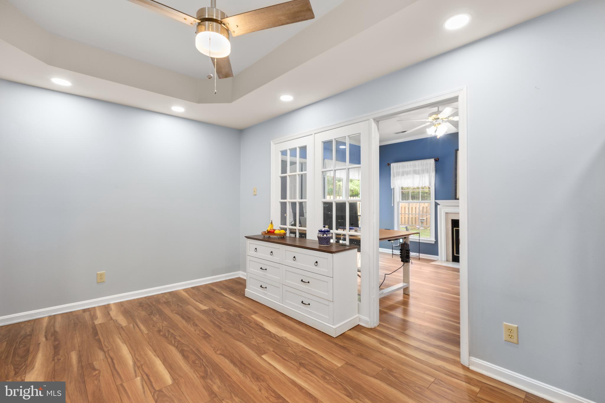 TURNBERRY WEST - Residential