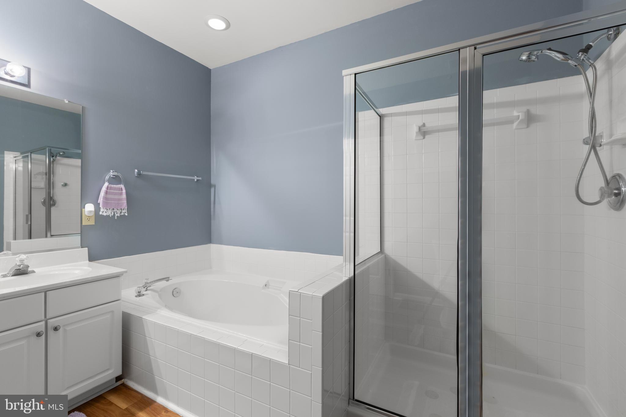 TURNBERRY WEST - Residential