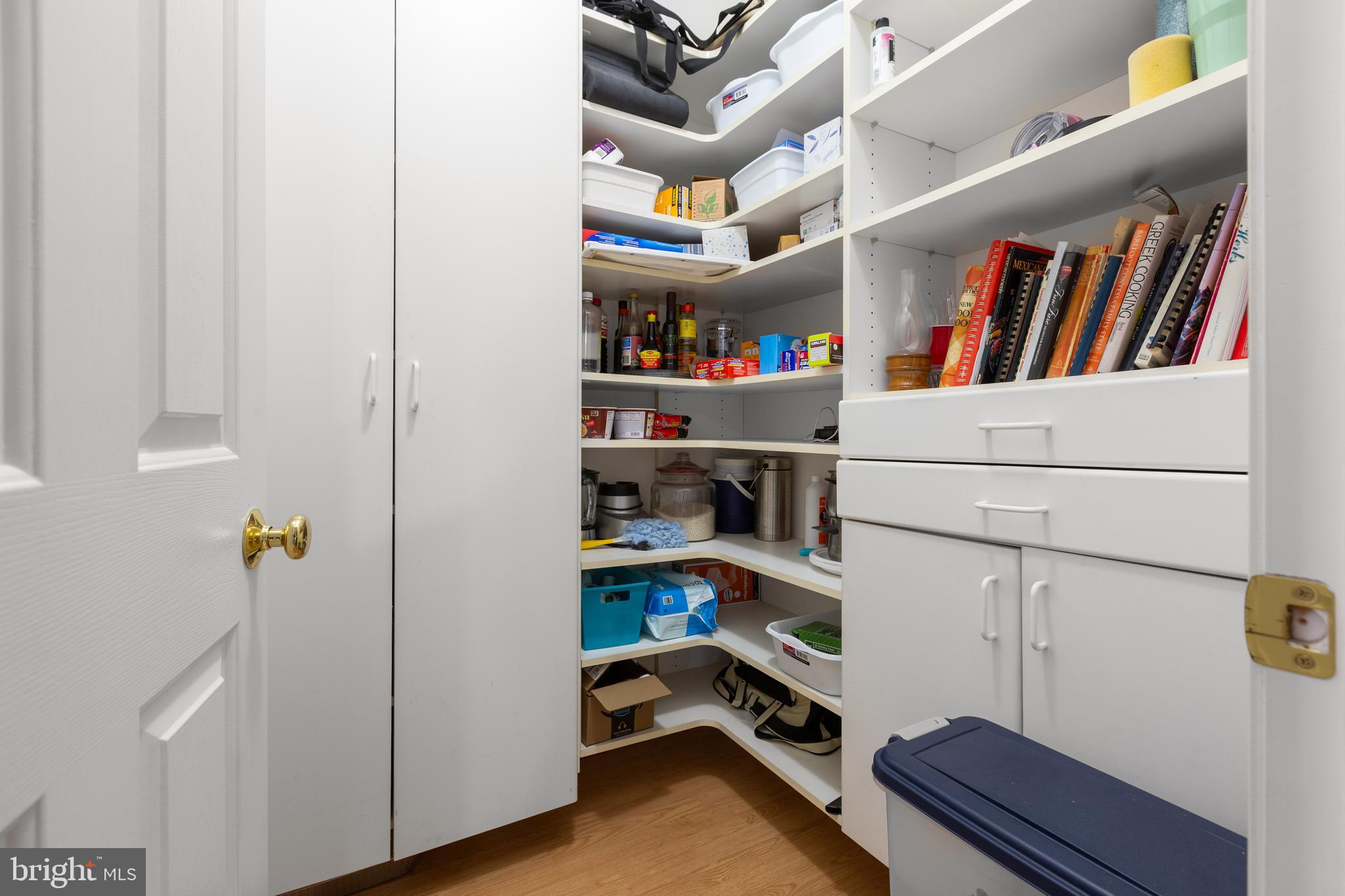 TURNBERRY WEST - Residential