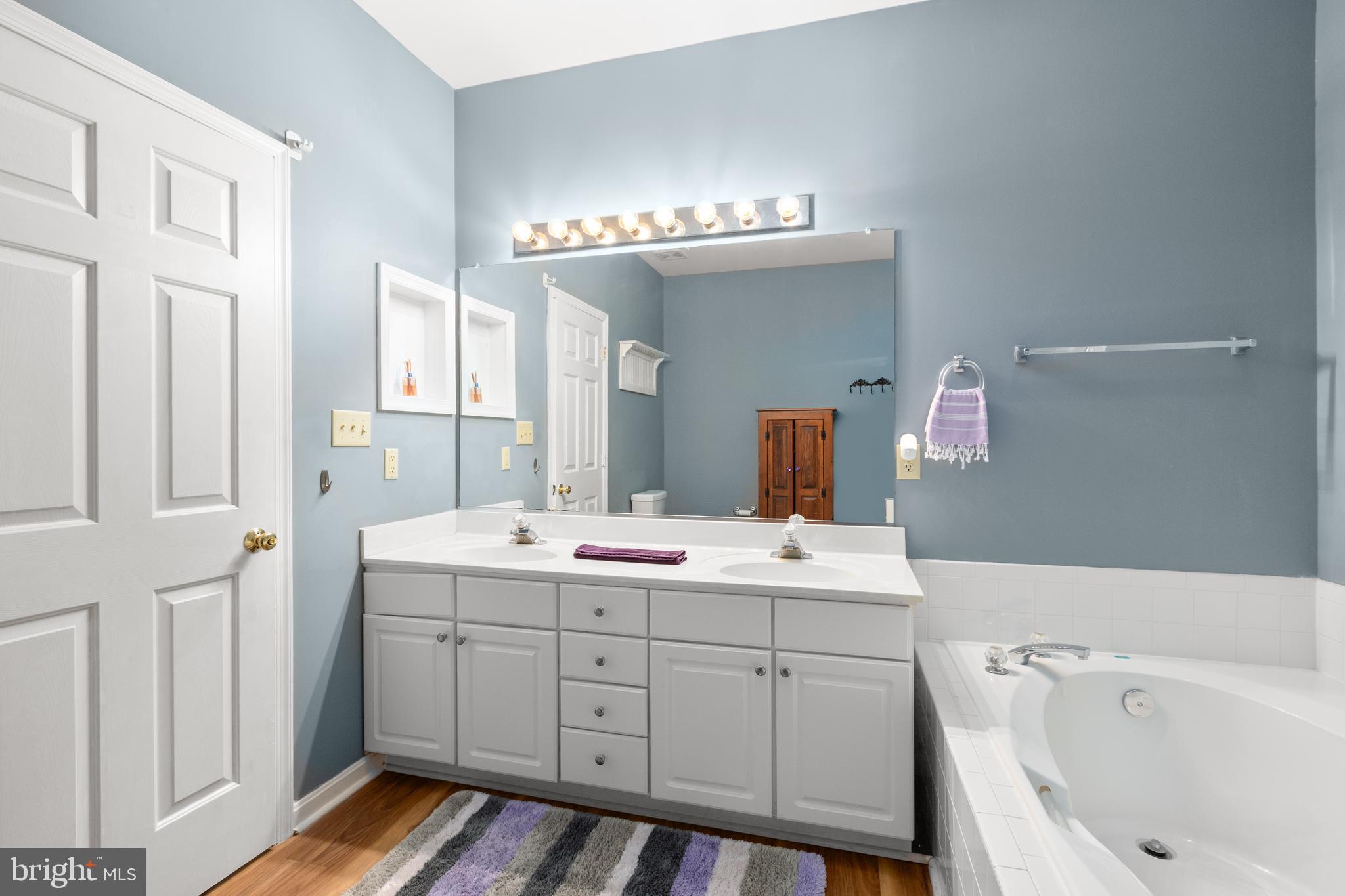 TURNBERRY WEST - Residential