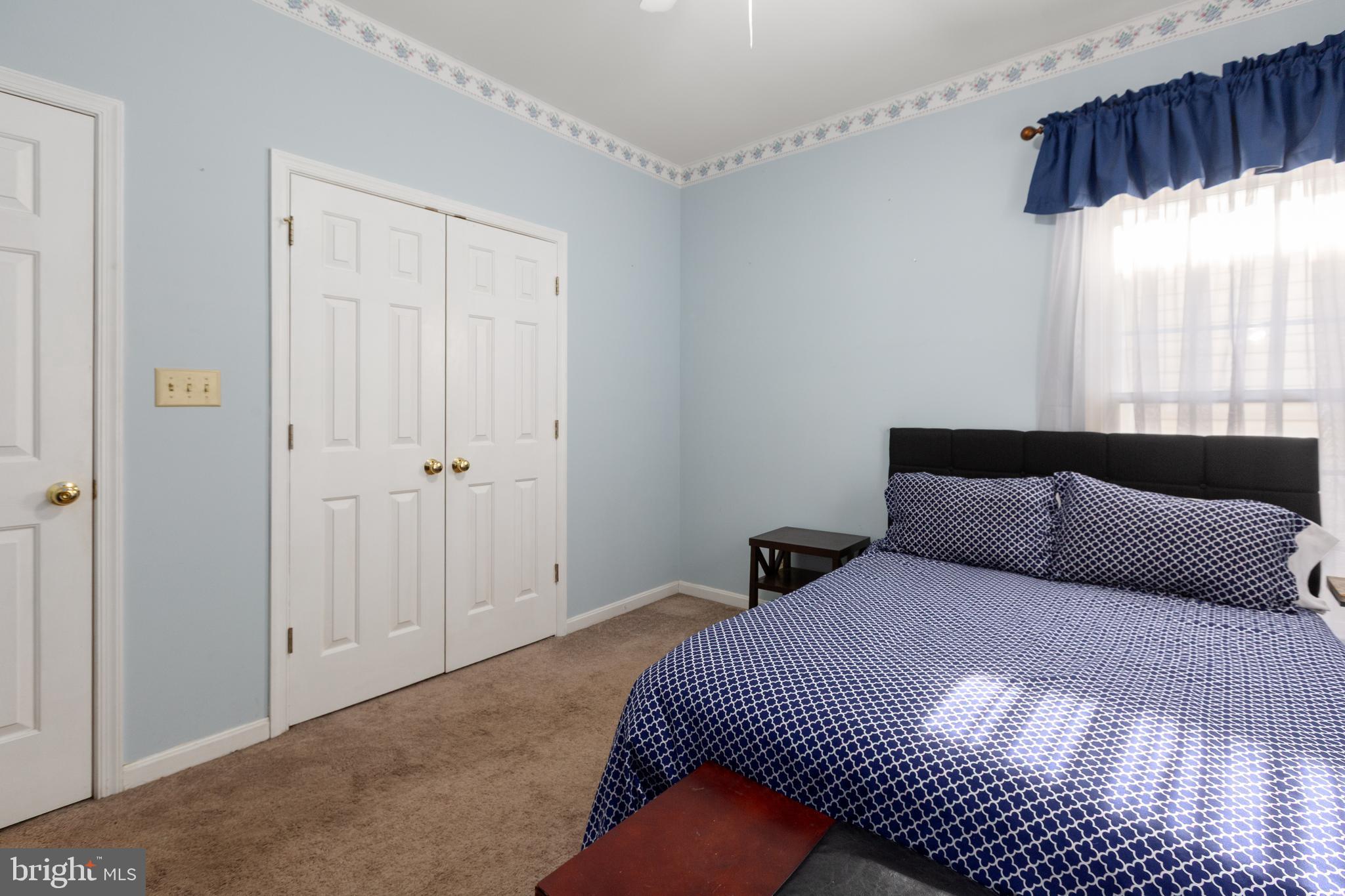 TURNBERRY WEST - Residential