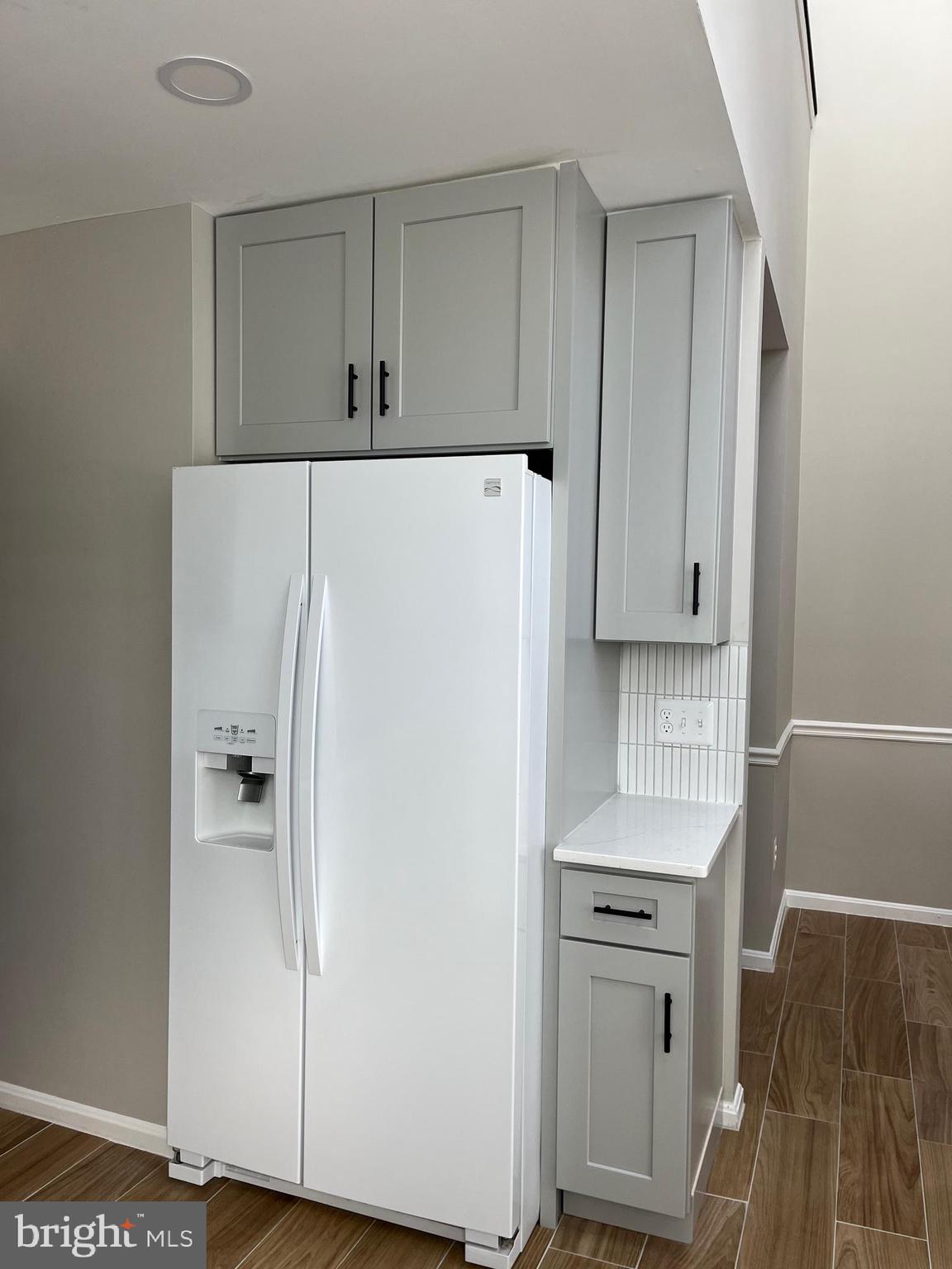 647 N TAZEWELL STREET