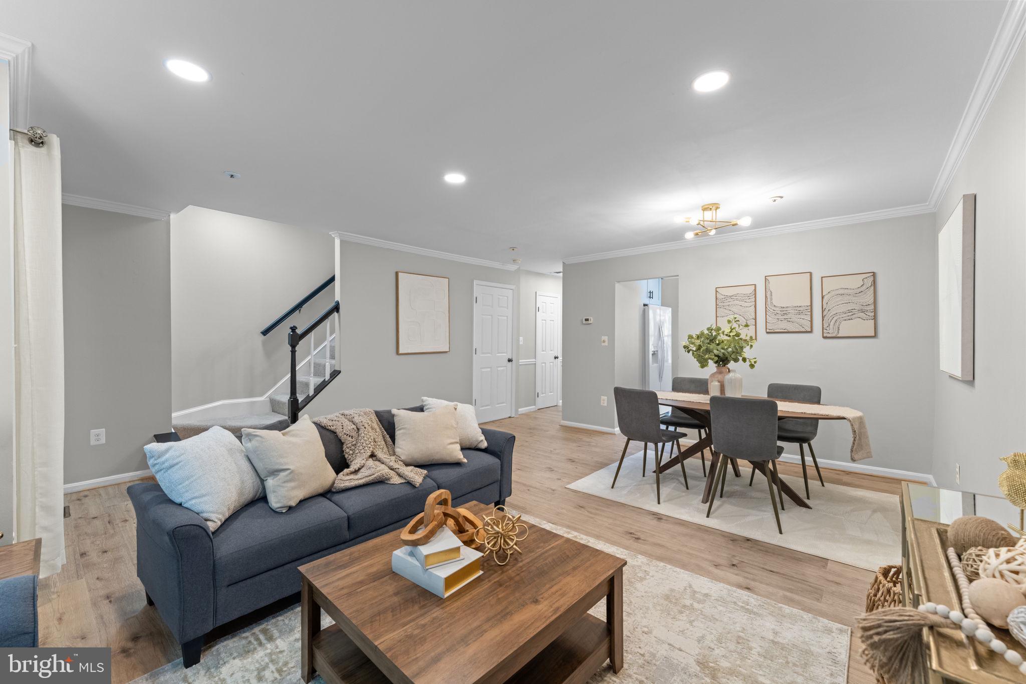 TOWNES OF BALLSTON - Residential