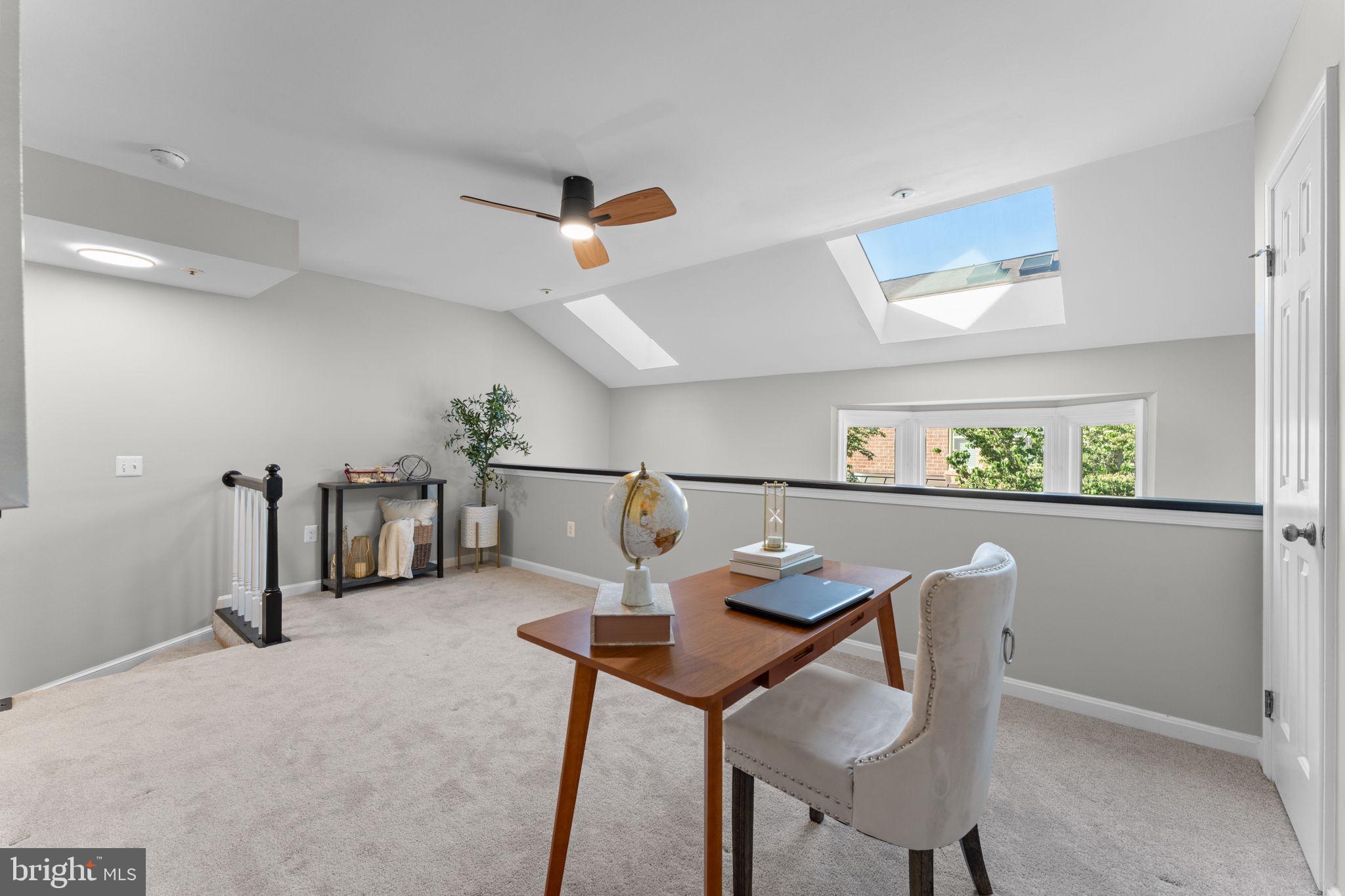 TOWNES OF BALLSTON - Residential