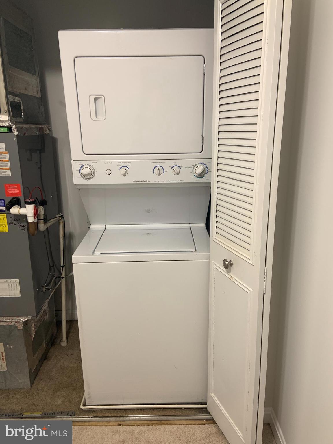 NORTH PORT - Residential Lease