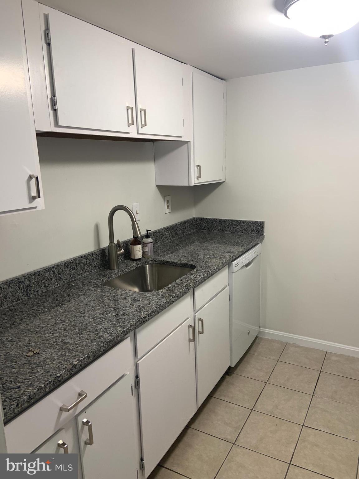 NORTH PORT - Residential Lease