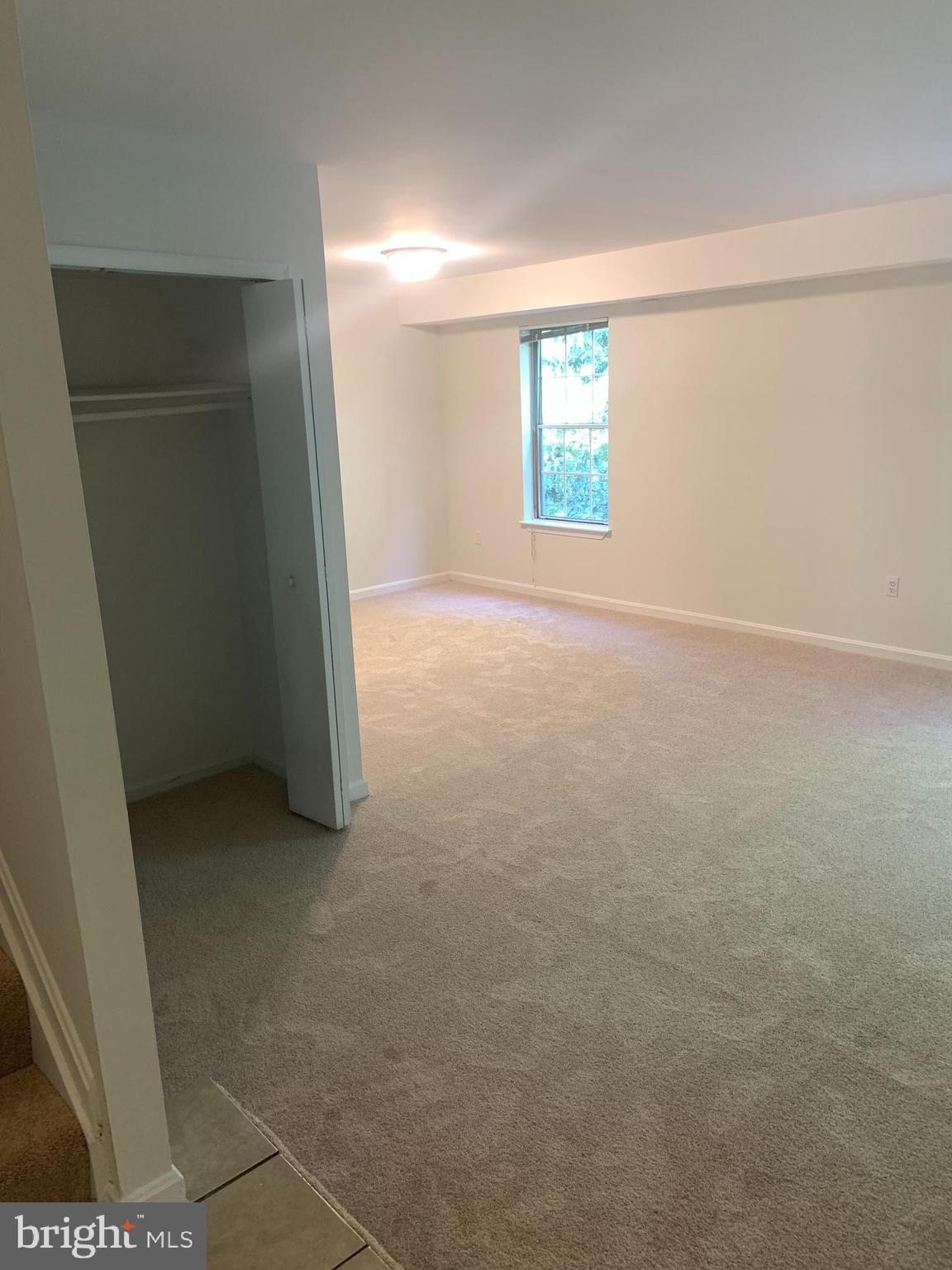 NORTH PORT - Residential Lease