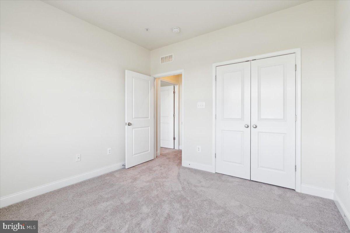 WESTVIEW SOUTH - Residential Lease