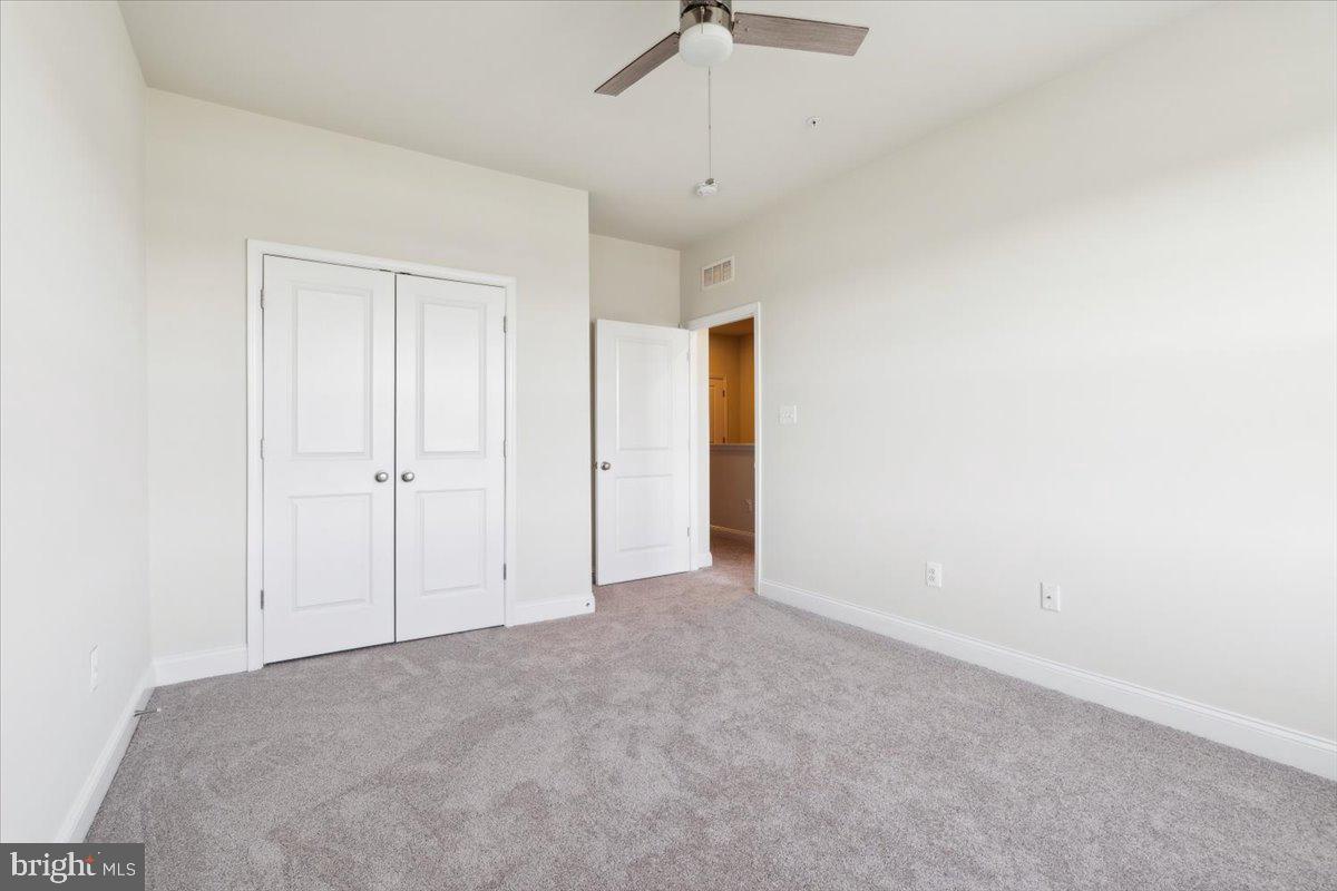 WESTVIEW SOUTH - Residential Lease