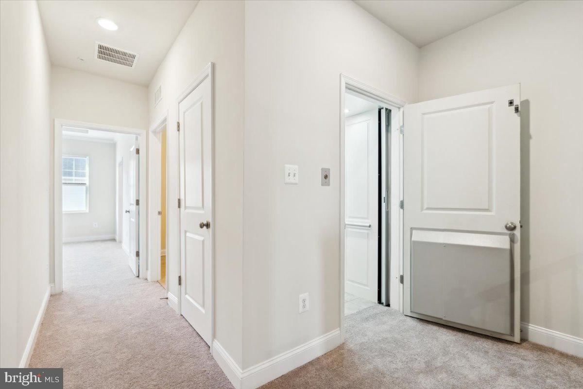 WESTVIEW SOUTH - Residential Lease