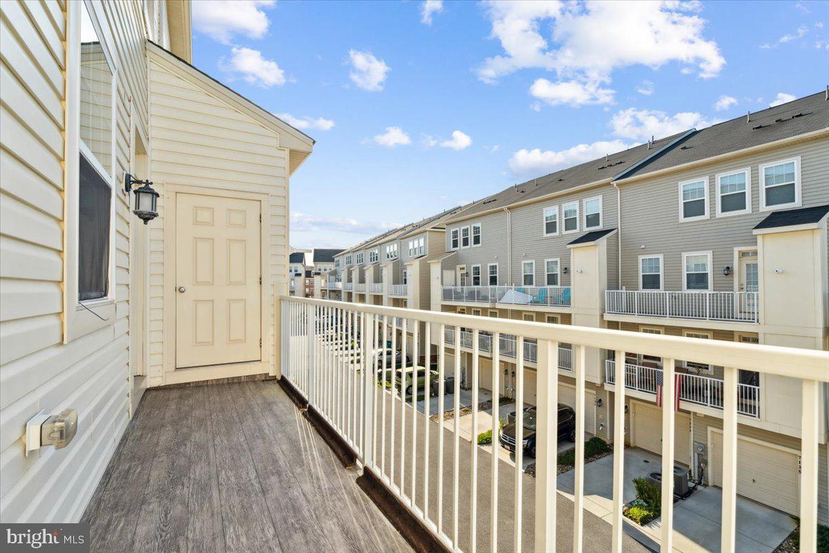 WESTVIEW SOUTH - Residential Lease