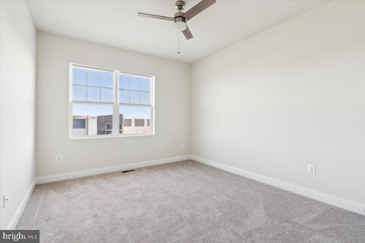 WESTVIEW SOUTH - Residential Lease