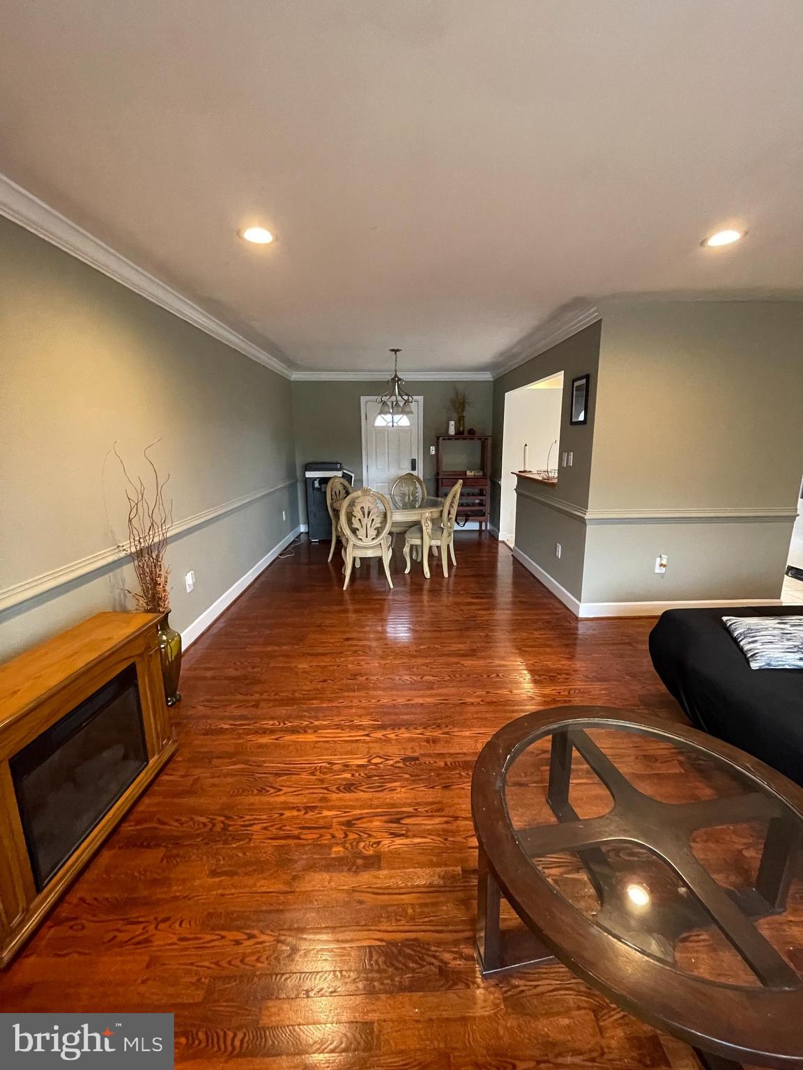 WILDWOOD ESTATES - Residential Lease