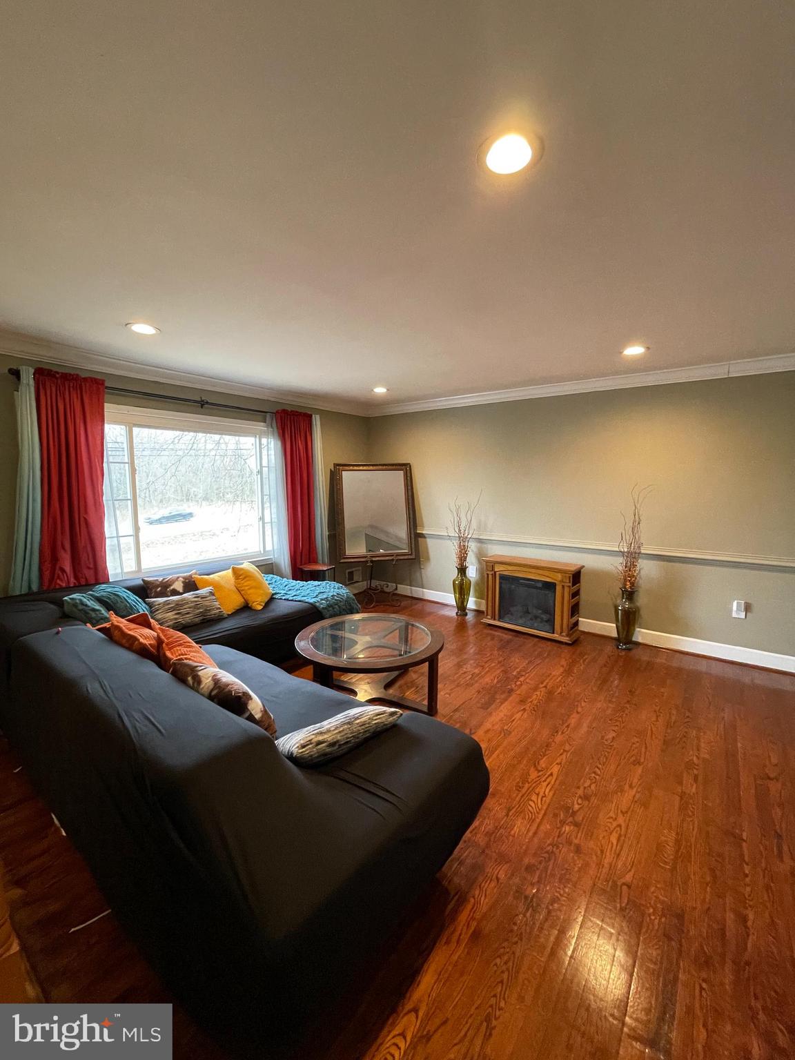 WILDWOOD ESTATES - Residential Lease