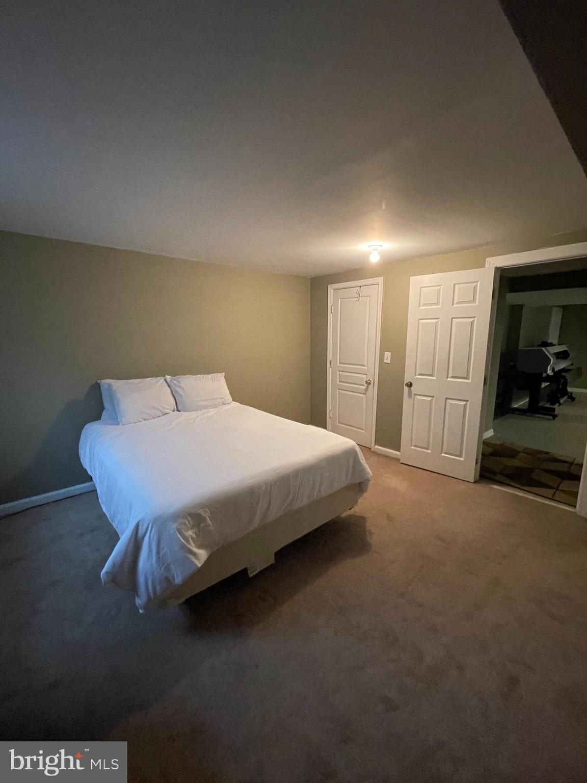 WILDWOOD ESTATES - Residential Lease