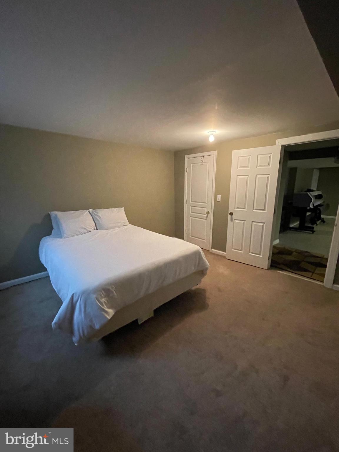 WILDWOOD ESTATES - Residential Lease