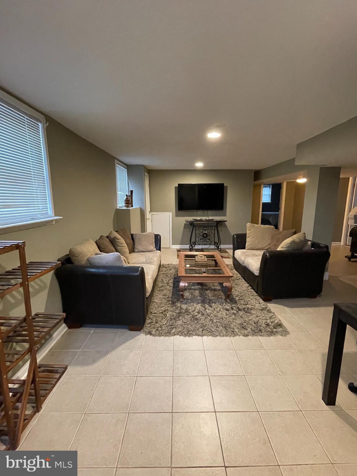 WILDWOOD ESTATES - Residential Lease