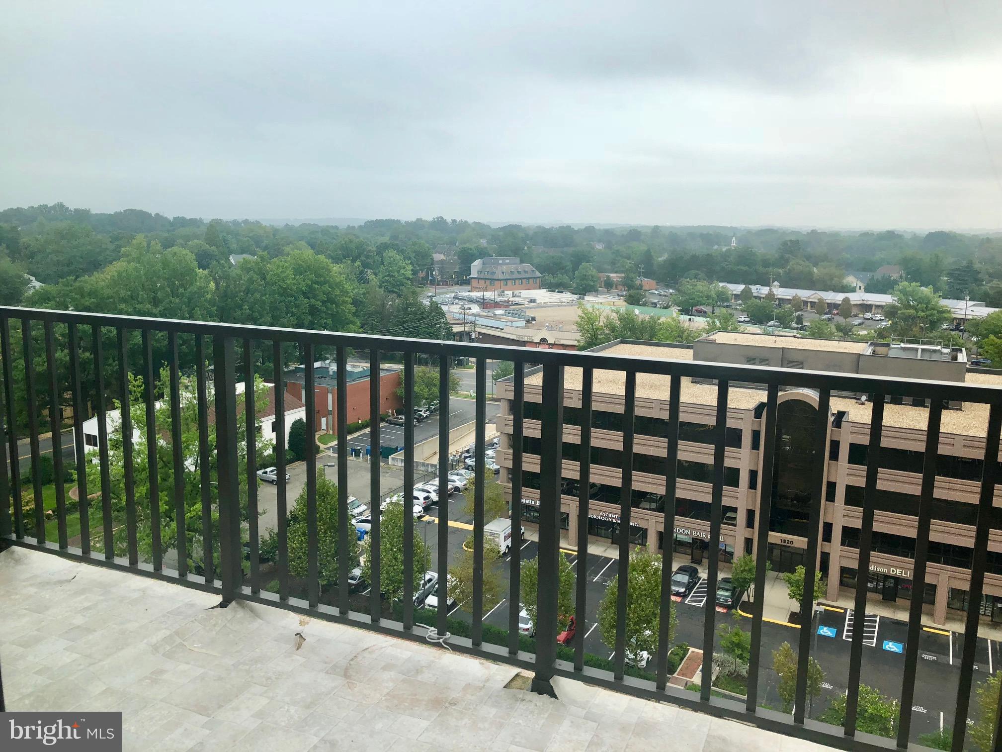 MCLEAN HOUSE - Residential Lease