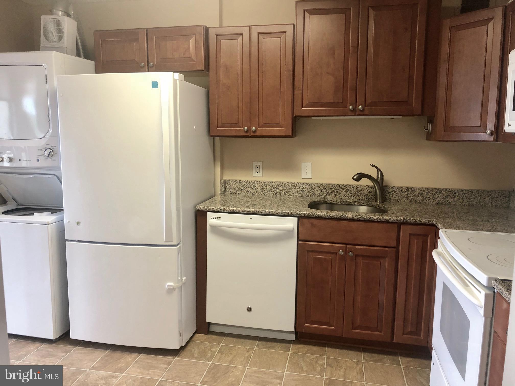 MCLEAN HOUSE - Residential Lease