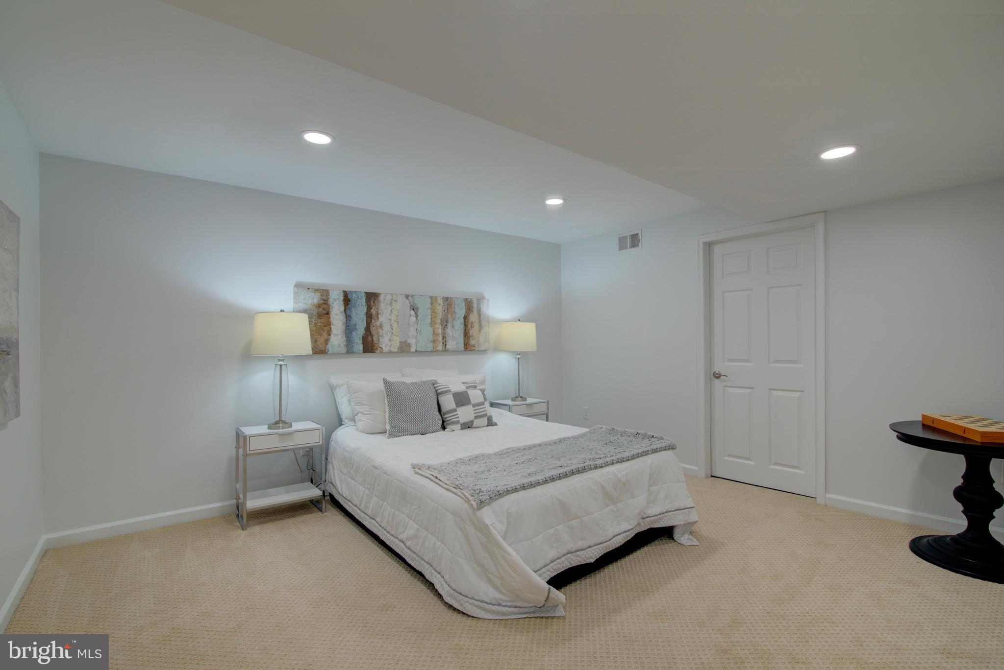 VALE PARK WEST - Residential