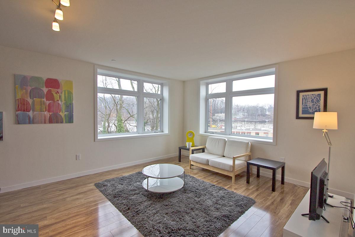 GERMANTOWN (EAST) - Residential Lease