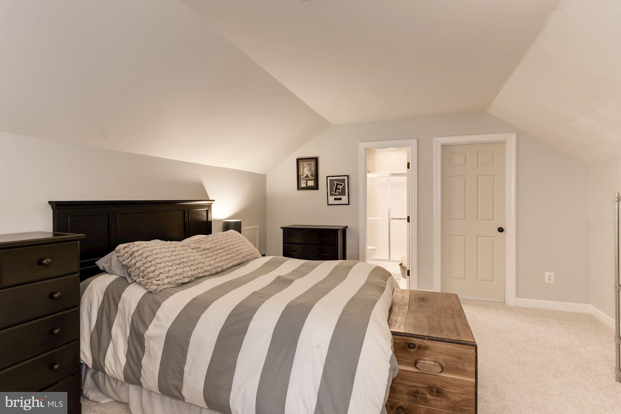 SOUTH RIDING - Residential