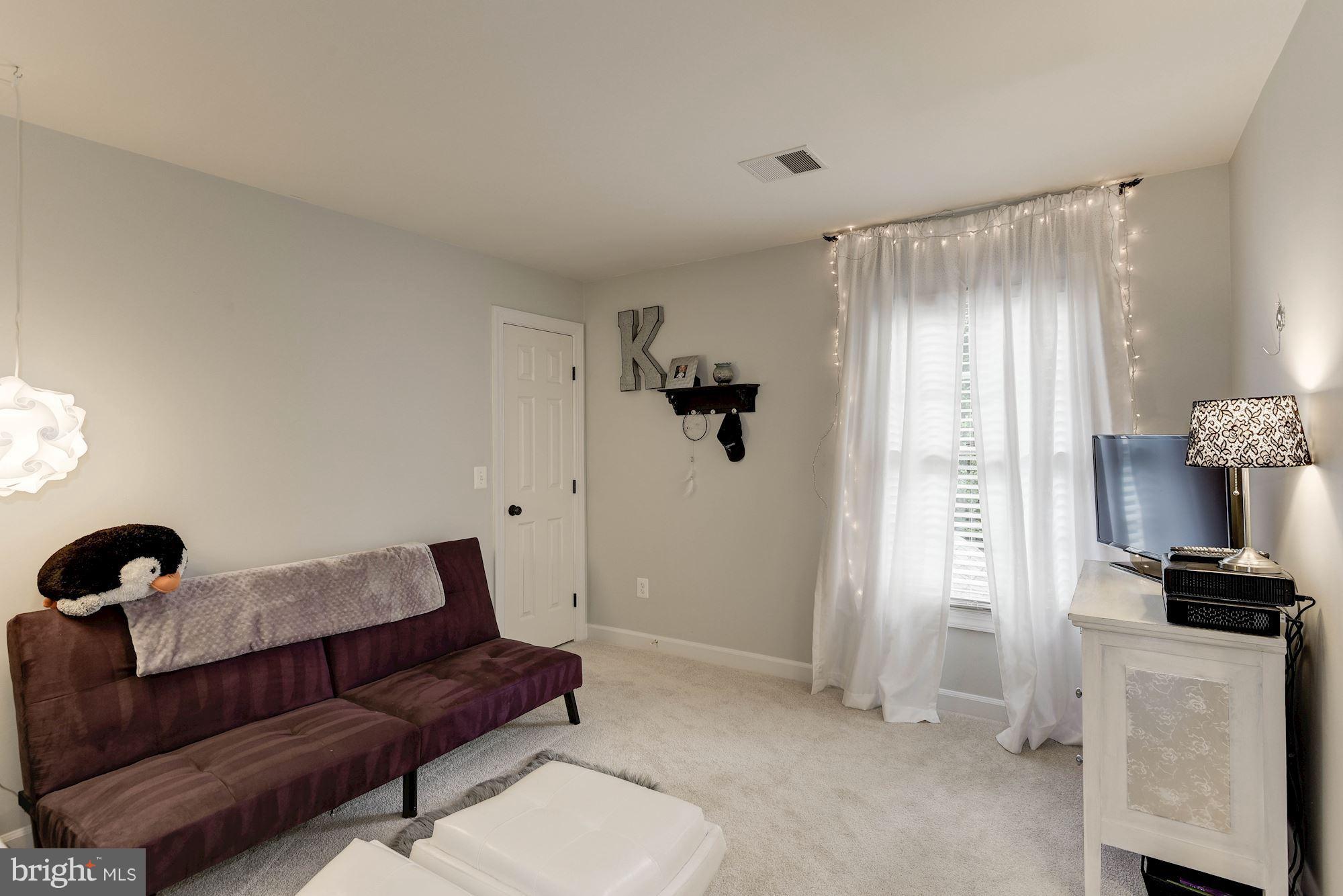 SOUTH RIDING - Residential