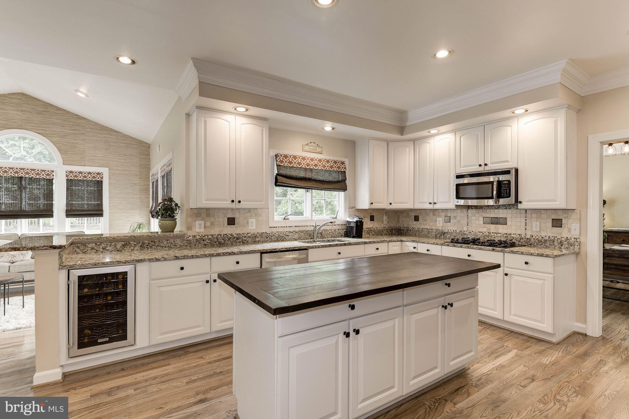 SOUTH RIDING - Residential