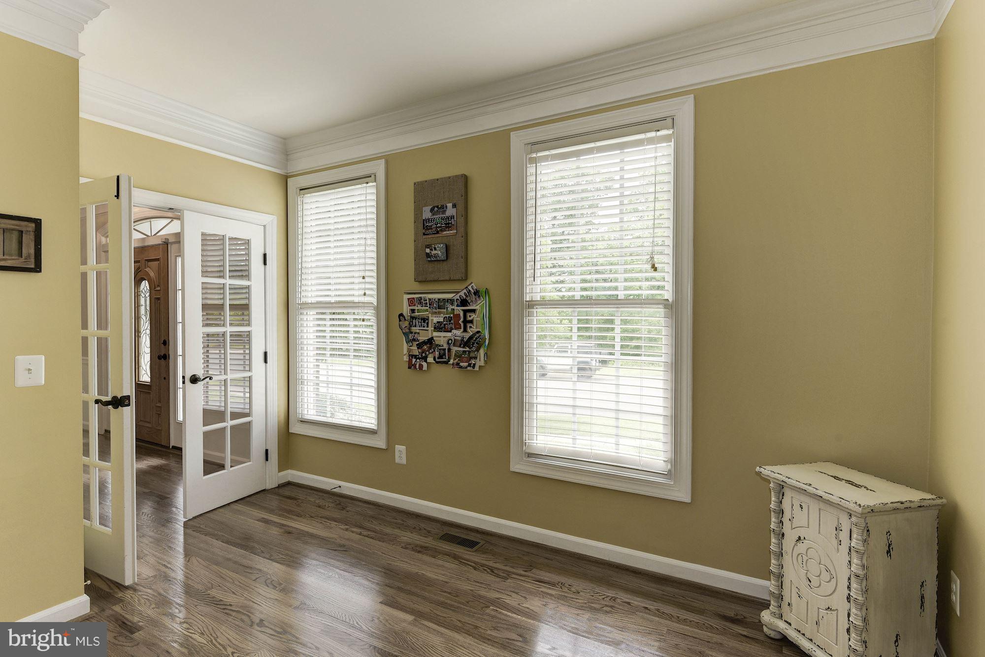 SOUTH RIDING - Residential