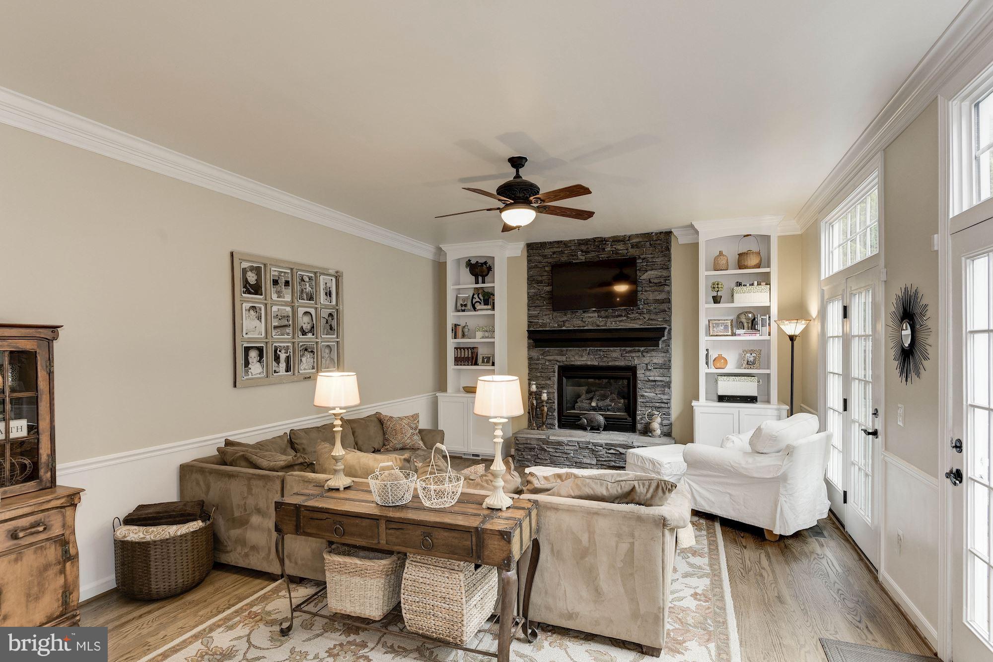 SOUTH RIDING - Residential