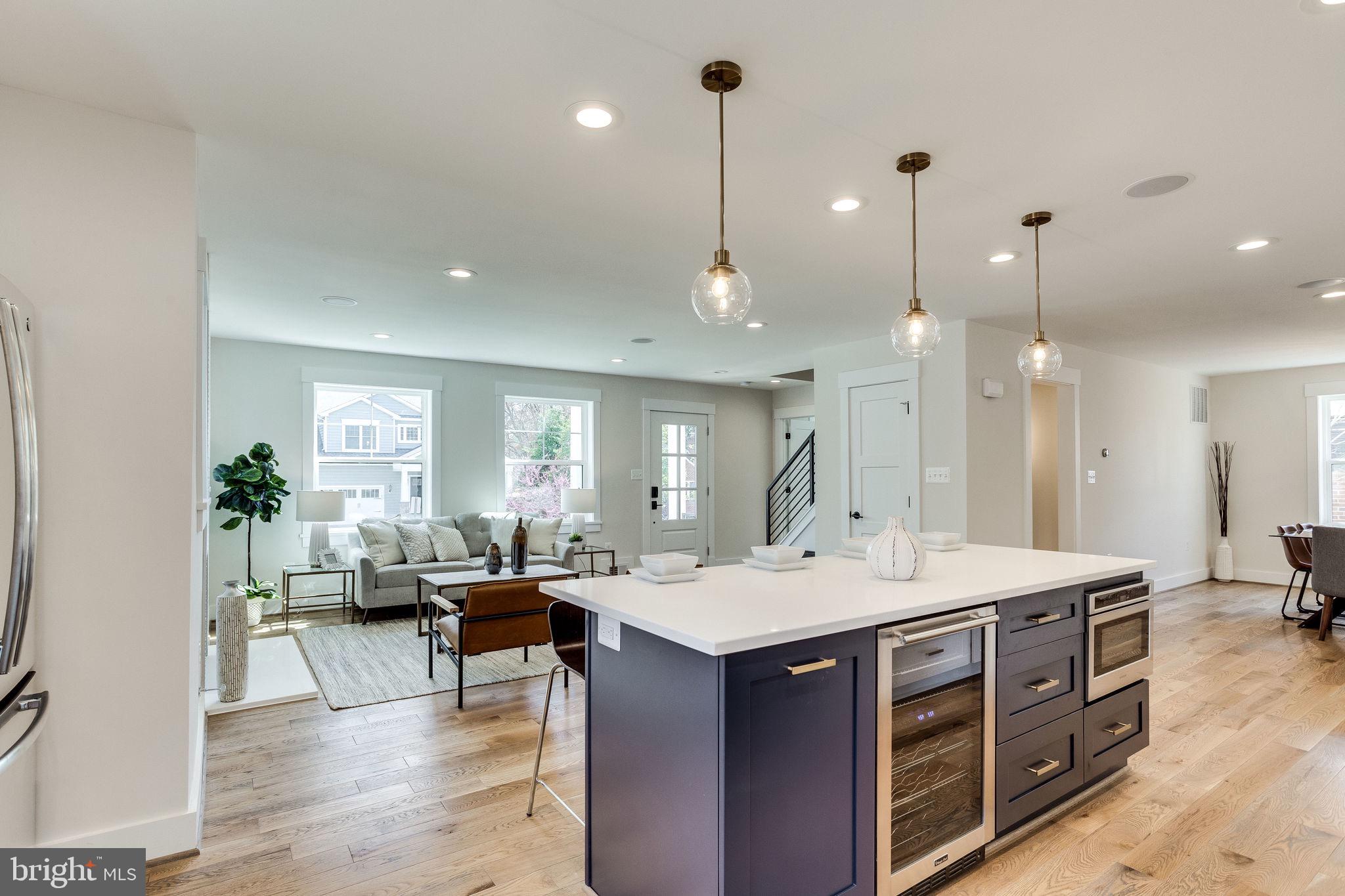 GARDEN CITY - Residential