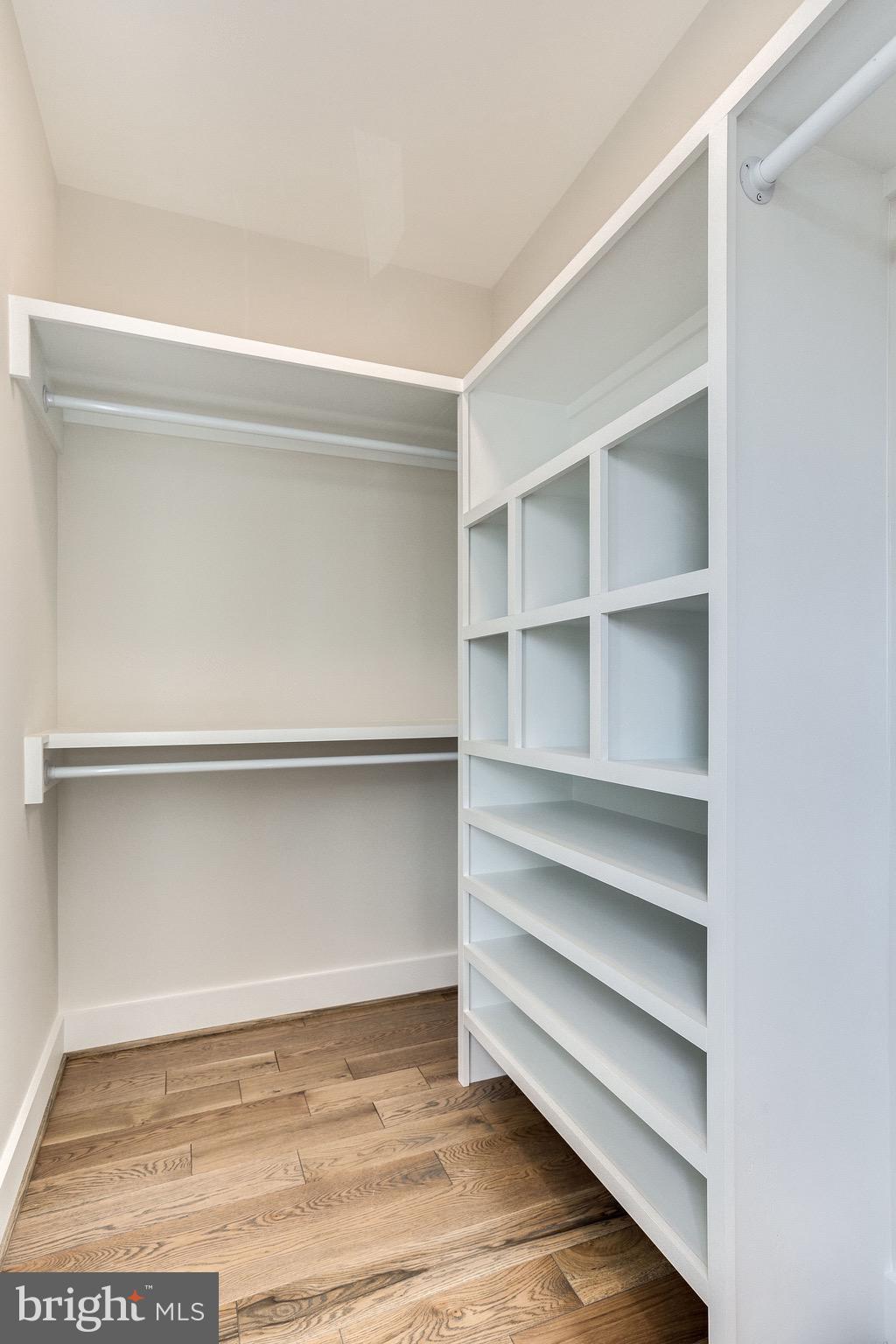 GARDEN CITY - Residential