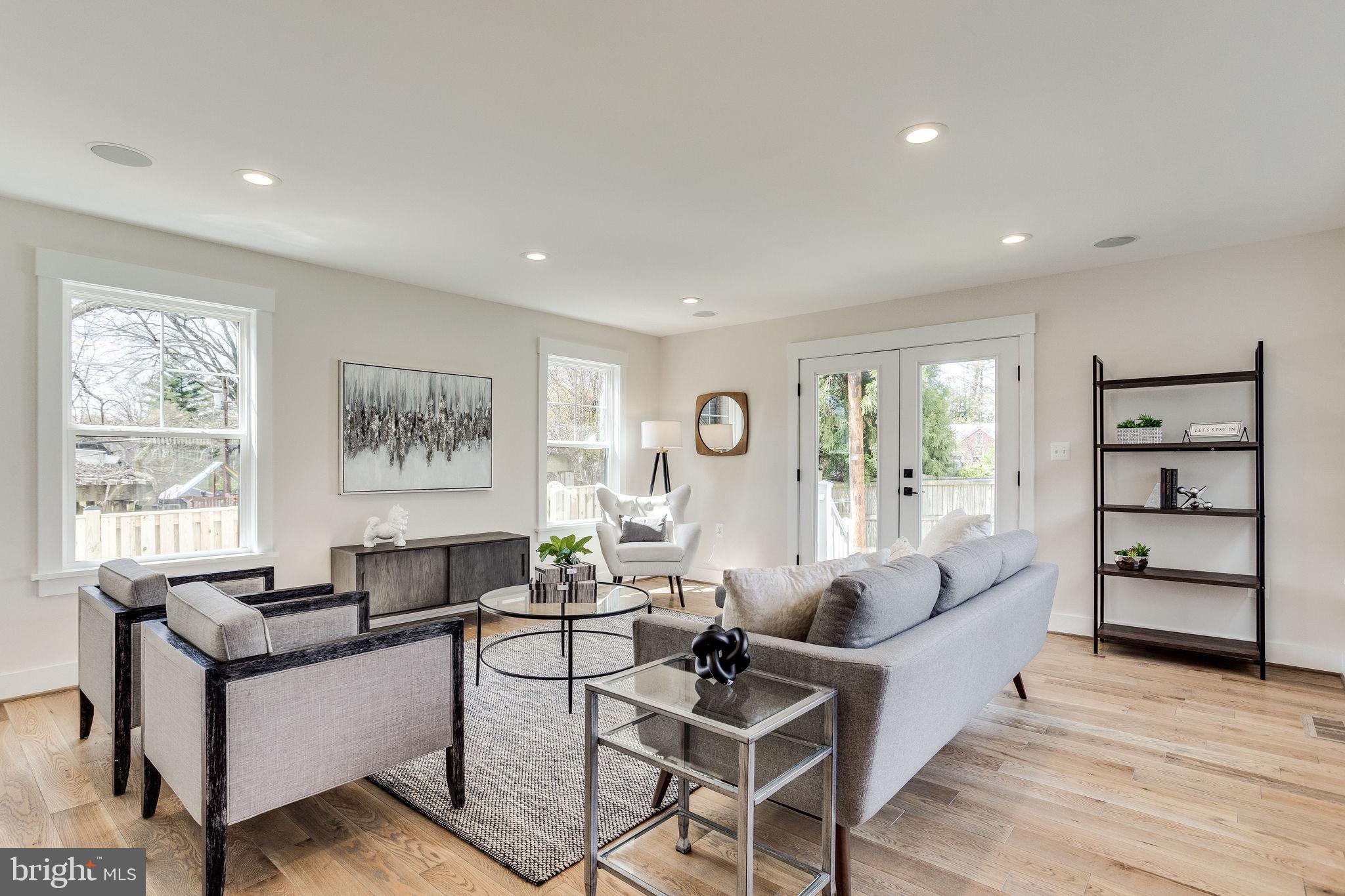 GARDEN CITY - Residential