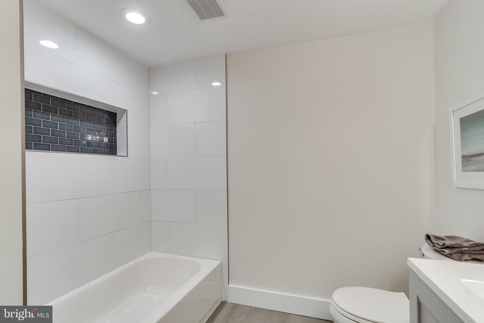 GARDEN CITY - Residential