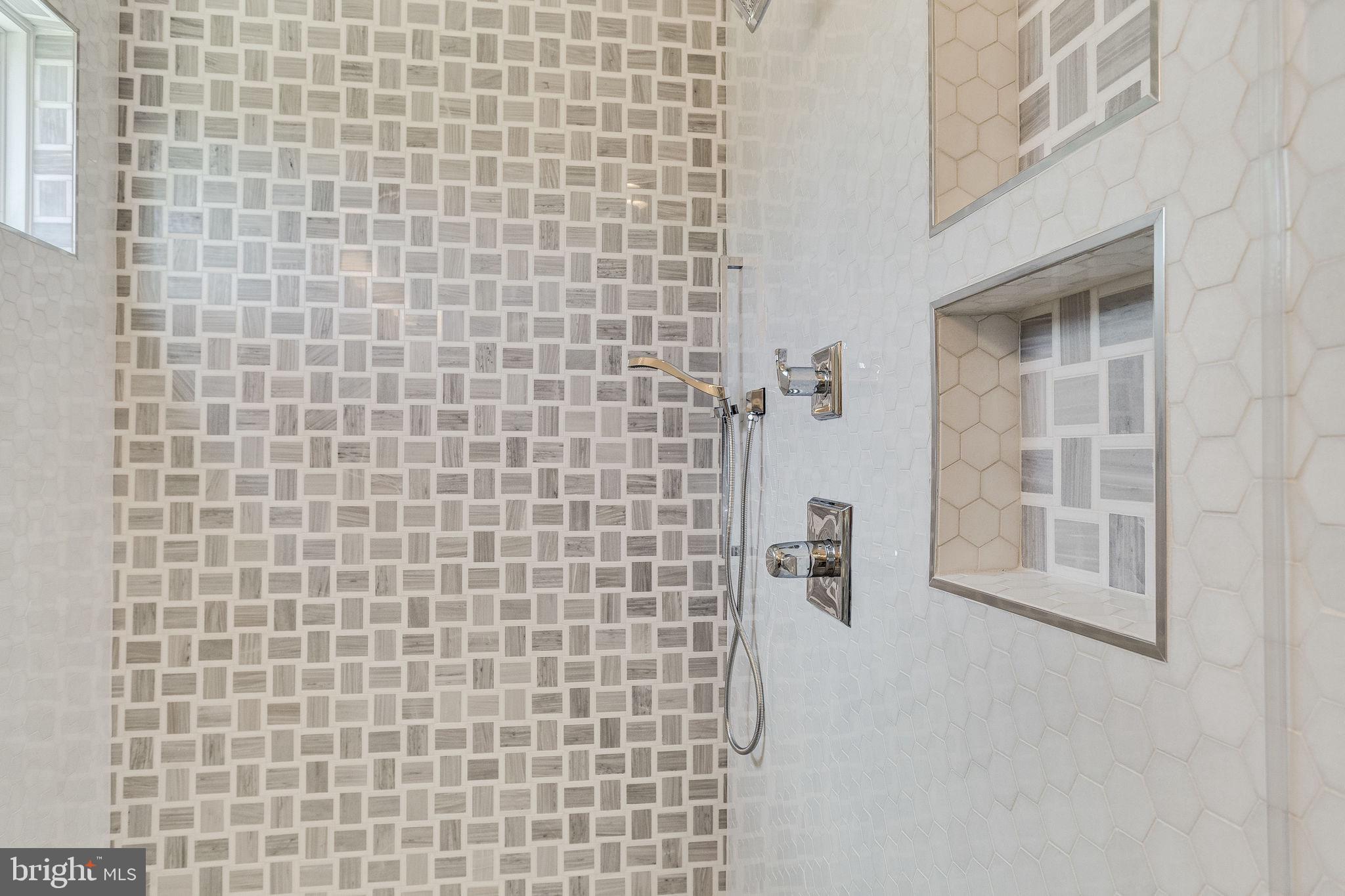 GARDEN CITY - Residential