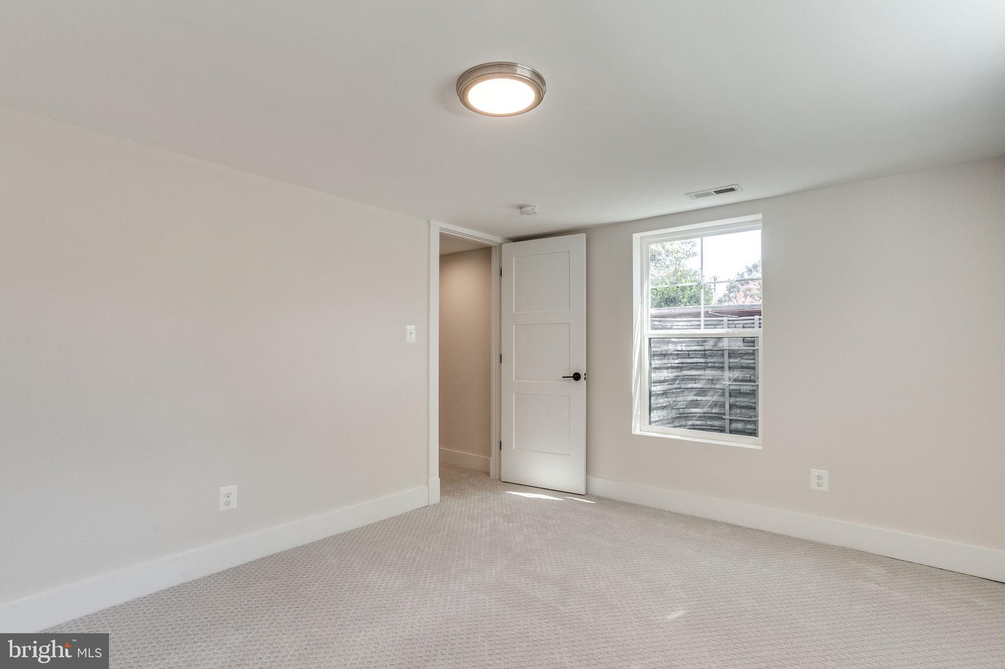 GARDEN CITY - Residential