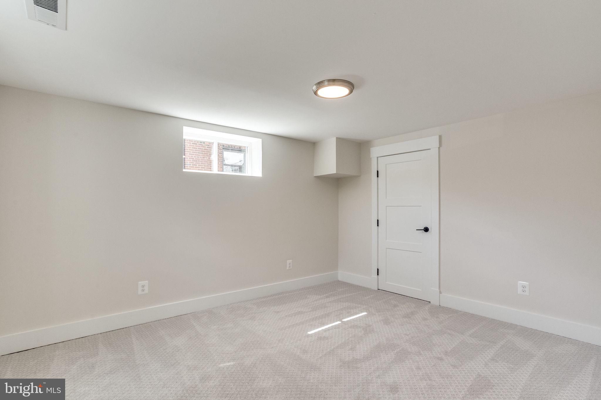 GARDEN CITY - Residential