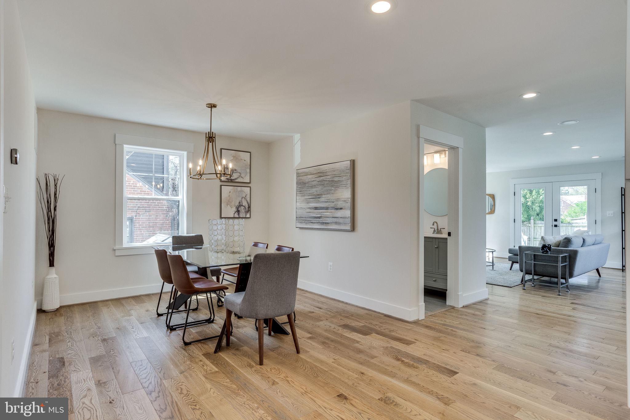 GARDEN CITY - Residential