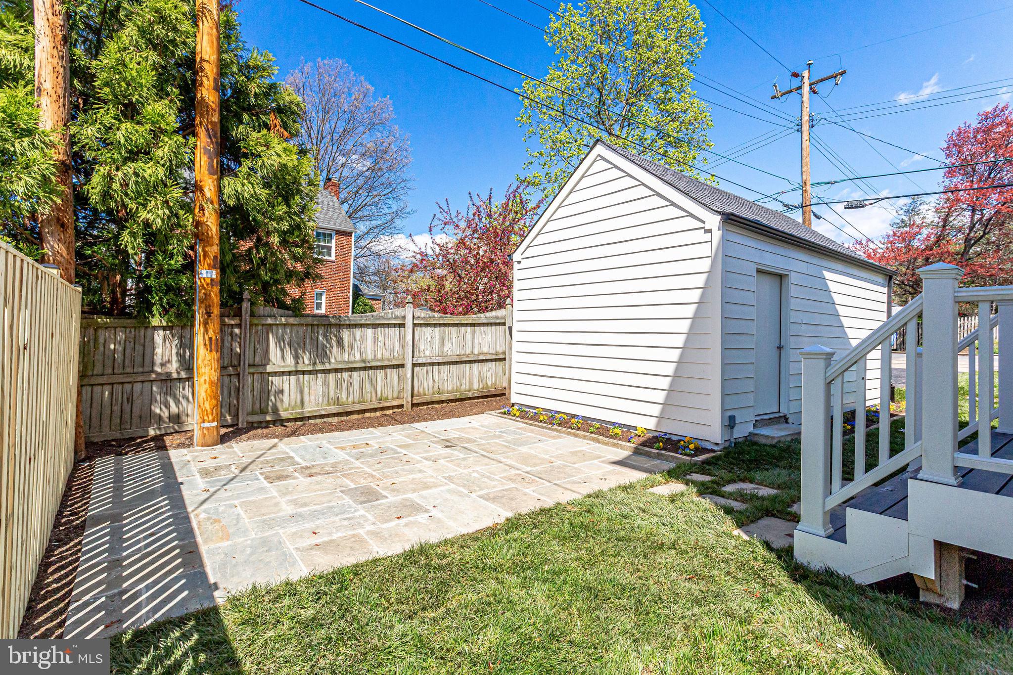 GARDEN CITY - Residential