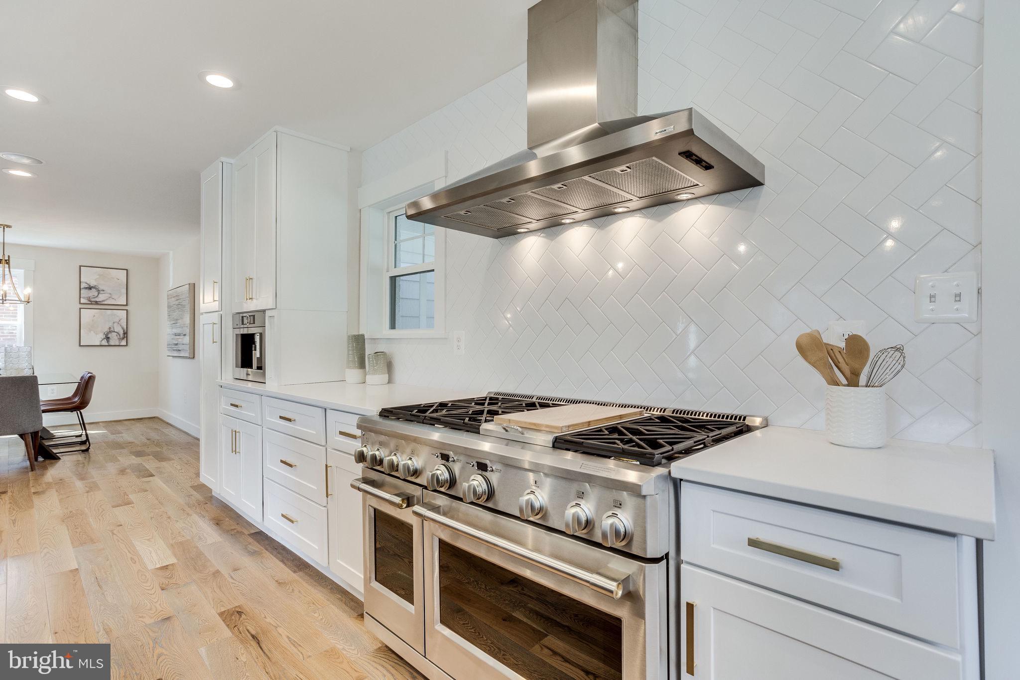 GARDEN CITY - Residential