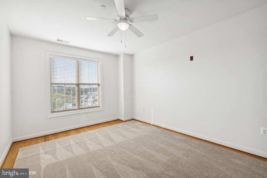 BELMONT BAY - Residential Lease