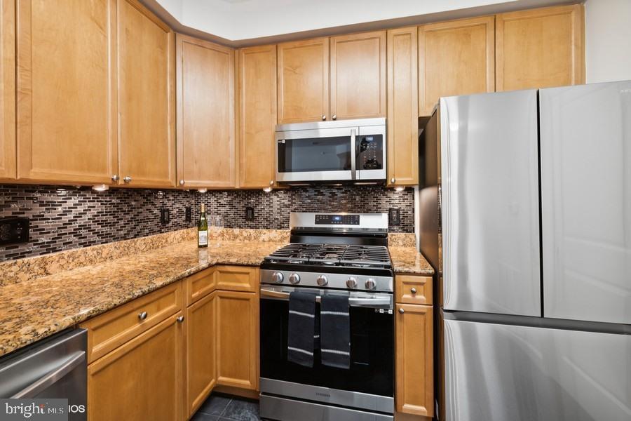 BELMONT BAY - Residential Lease