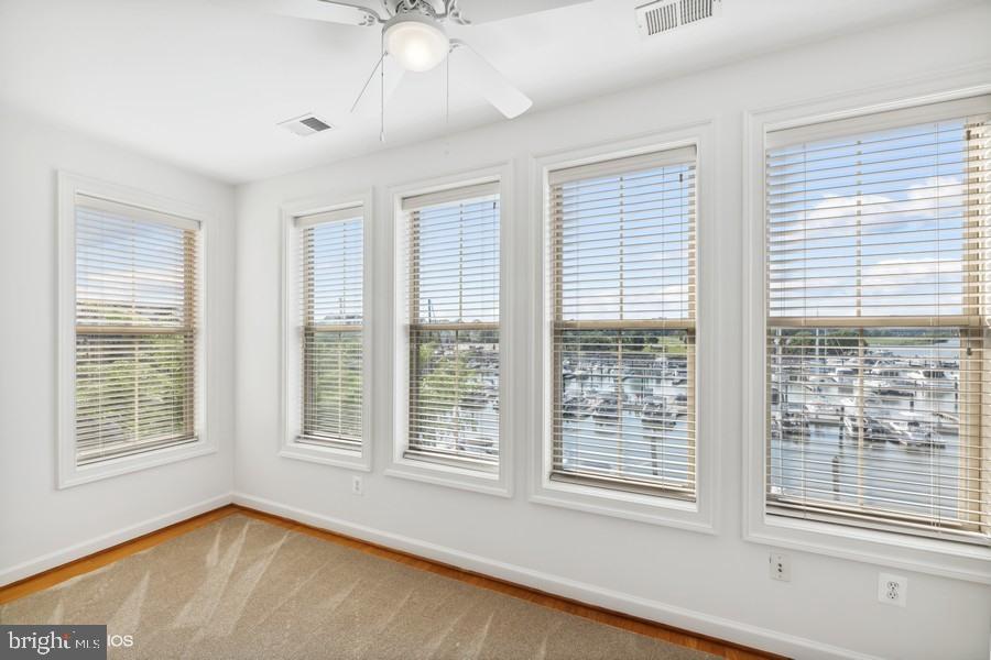 BELMONT BAY - Residential Lease