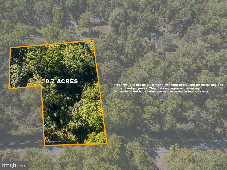 This .7 buildable lot is comprised of 5 platted lots in Gate 4 of Shannondale. Gentle hillside with access off both Sunset Lane and Signal Hill Ln. Shenandoah River and Appalachian Trail access just a few minutes down the road! Shannondale has no HOA.