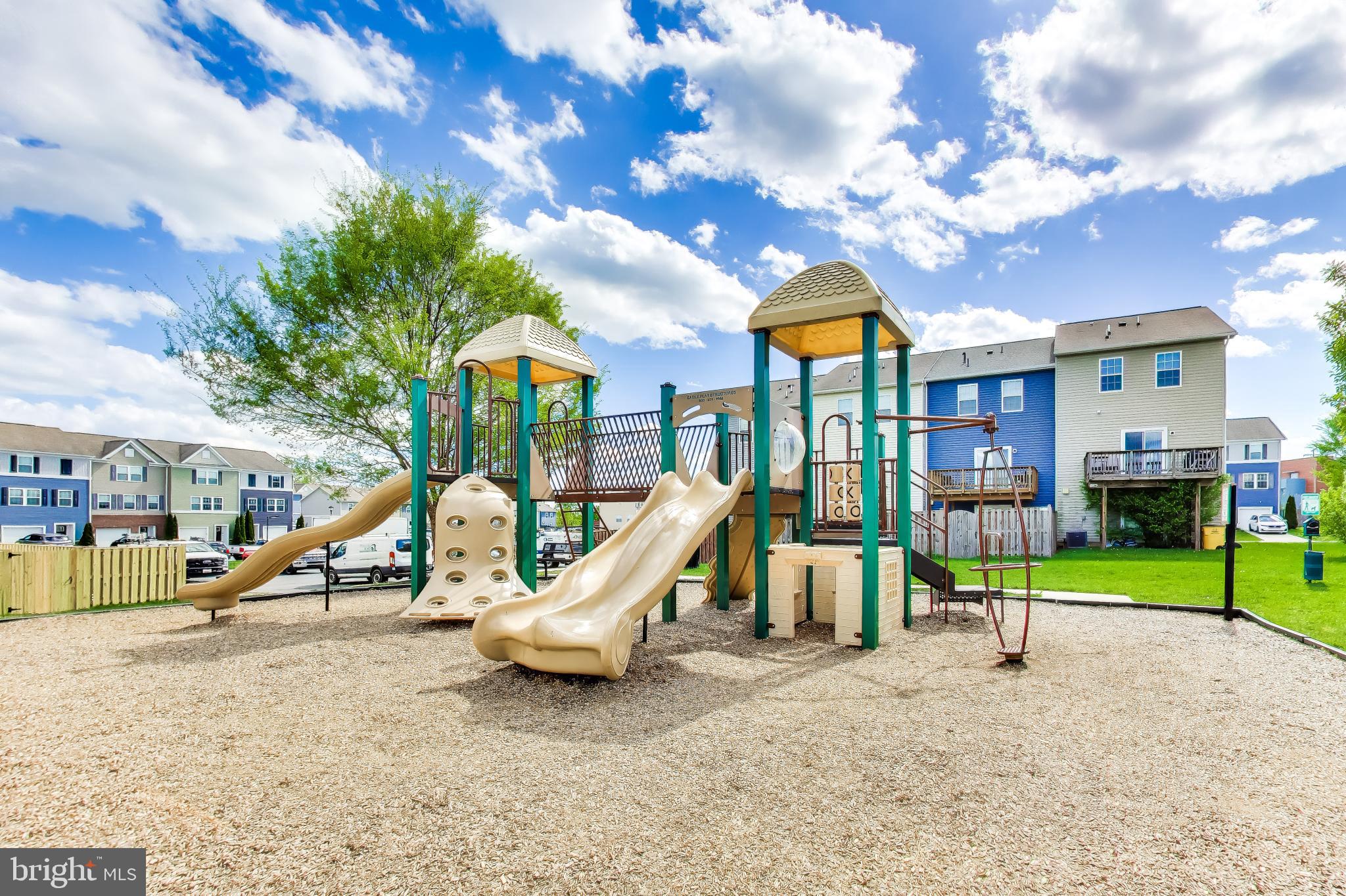 BERKELEY RIDGE - Residential