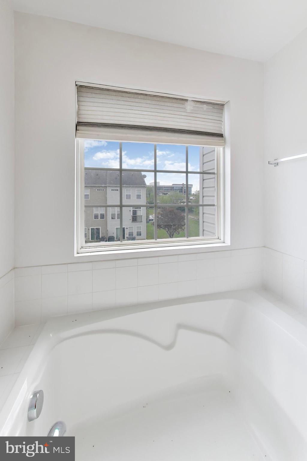 BERKELEY RIDGE - Residential